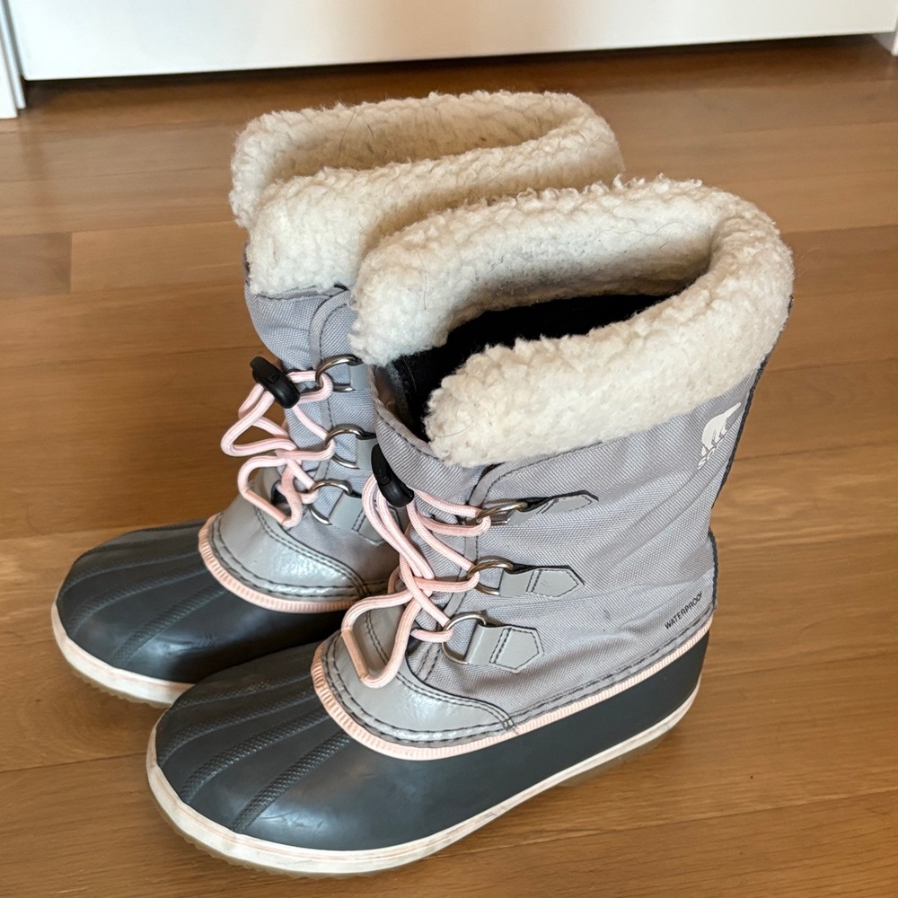 Sorel Yoot Pac Gray and Pink Kids Snow Boots
